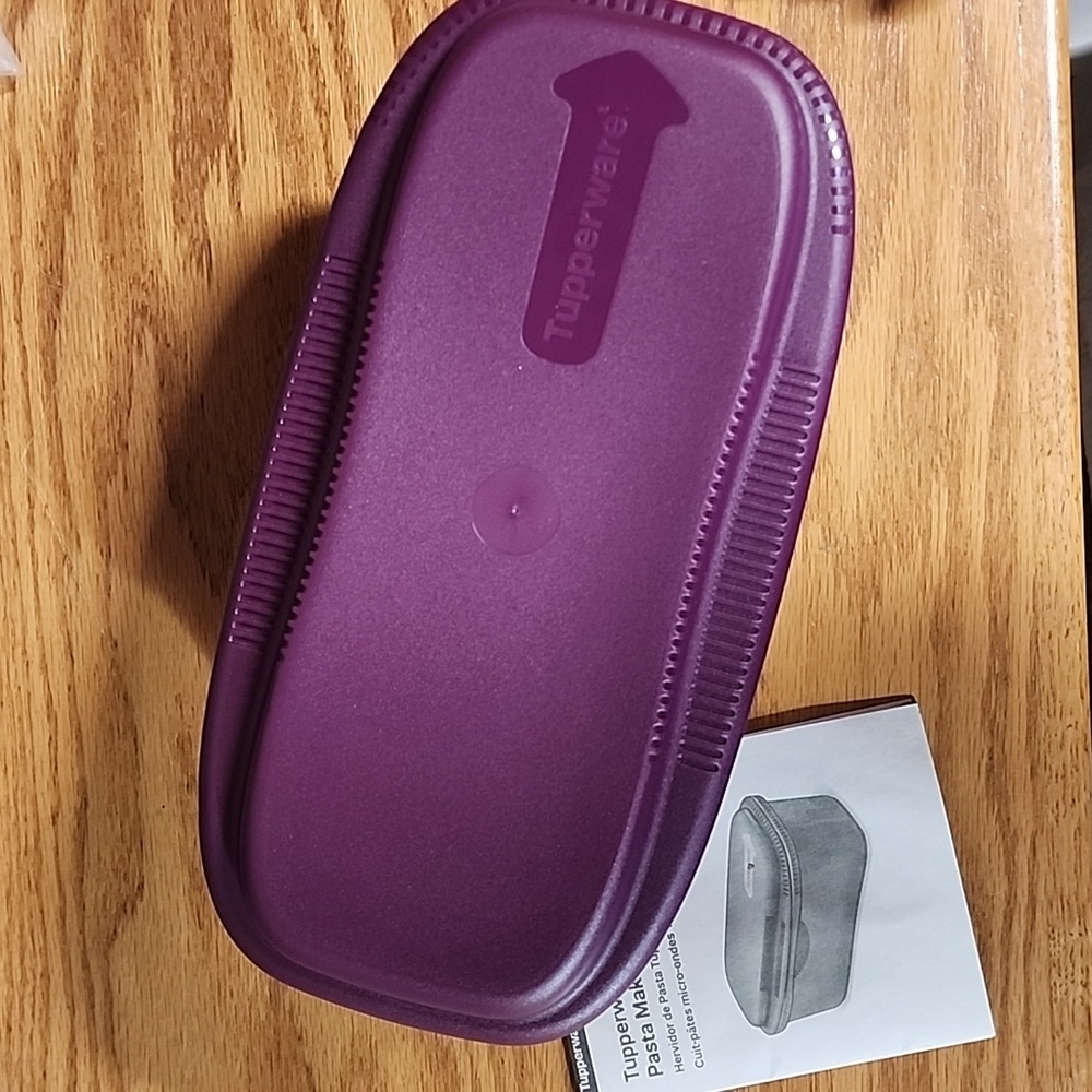 👋Tupperware Microwave PASTA MAKER
